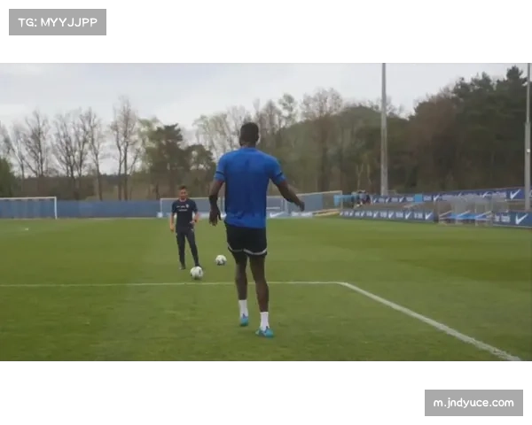 英超中锋身材技术趋势 高大全面型球员成为各队首选